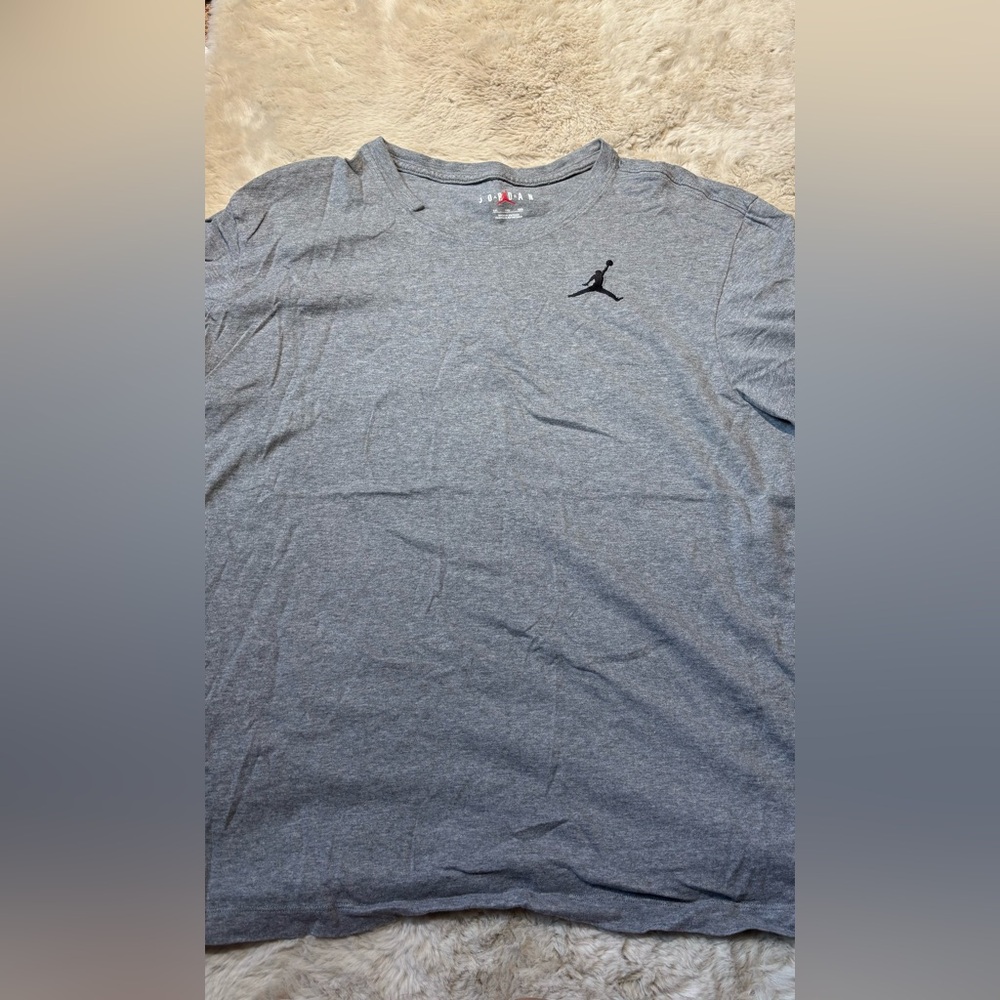 Jordan Gray Short Sleeve Tee with Jumpman Logo